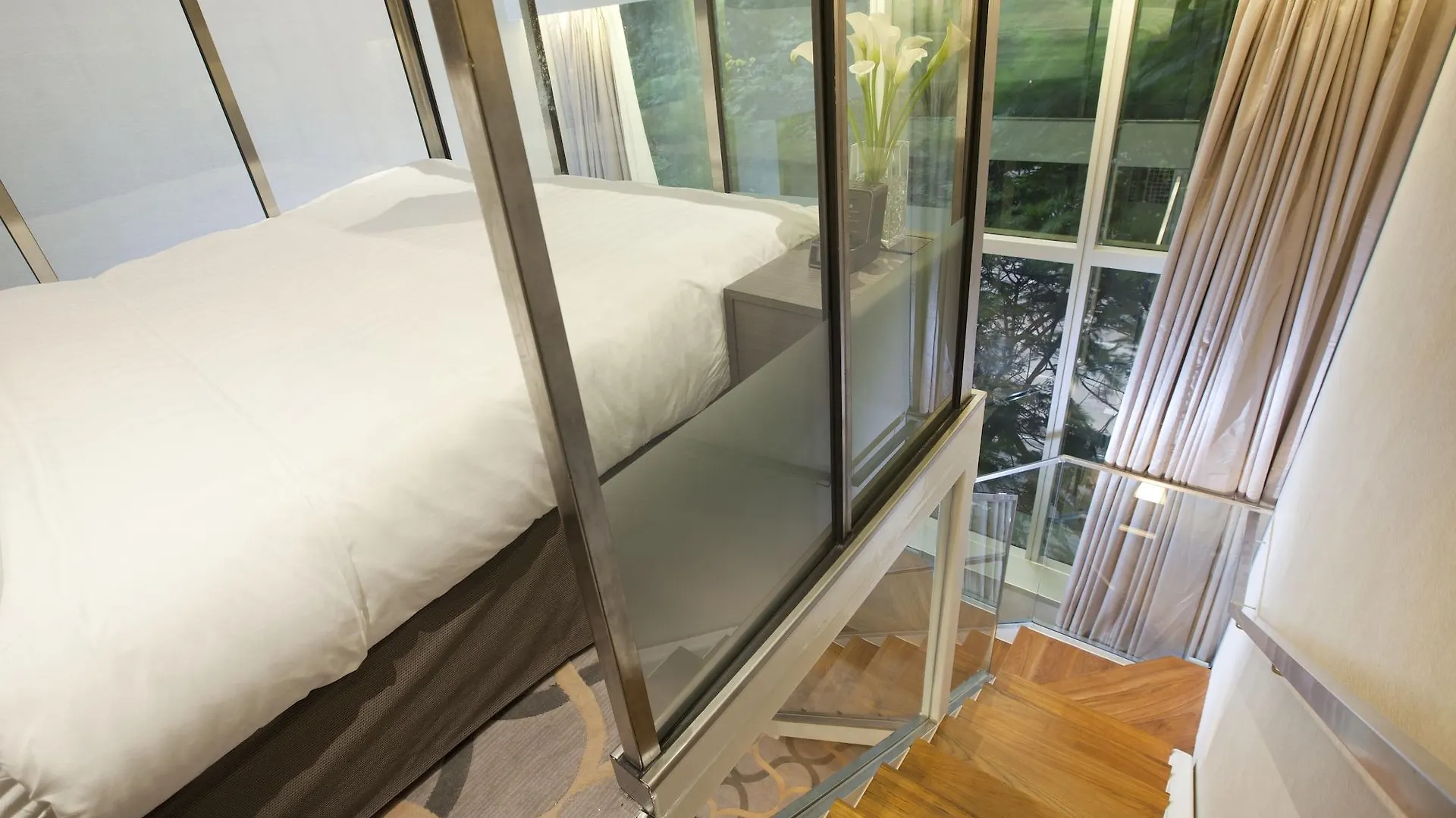 Dorsett Singapore - Newly Refurbished 4*,