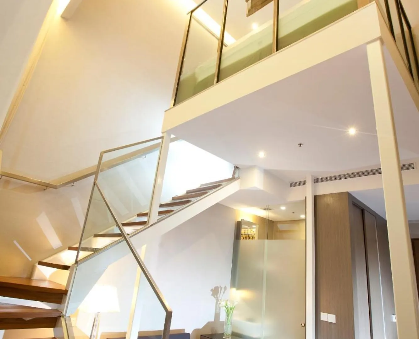 **** Hotel Dorsett Singapore - Newly Refurbished Singapore