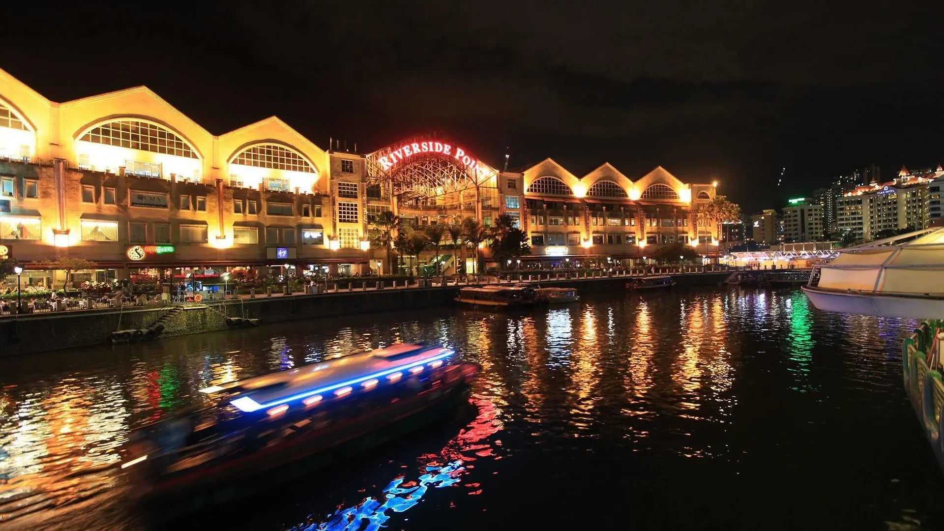 Dorsett Singapore - Newly Refurbished 4*,